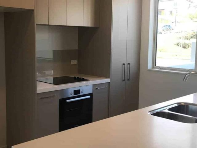 Townhouse for rent in Ōrewa, Hibiscus and Bays