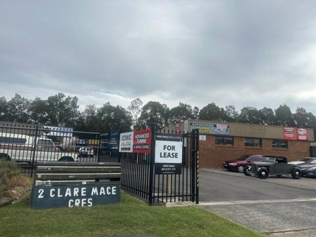 Warehouse for rent in Berkeley Vale, Gosford