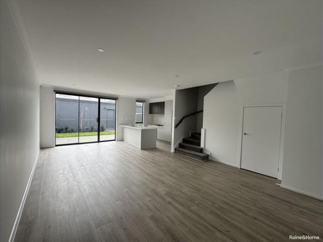Townhouse for rent in Camerons Creek, Victoria