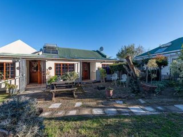 House for sale in Riviersonderend, Western Cape