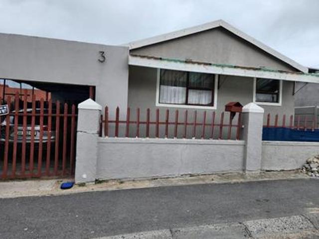 House for sale in Khayelitsha, City of Cape Town