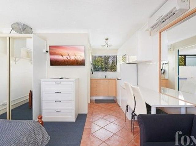 Flat for sale in Fernbrook, Queensland