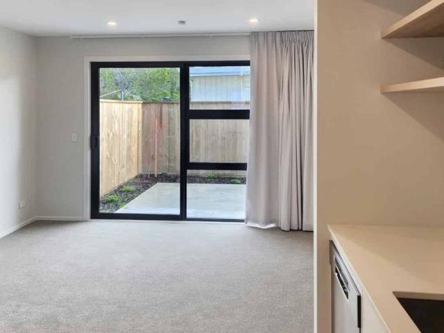 Townhouse for rent in Days Bay, Wellington