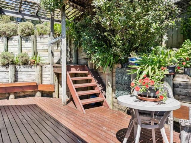 House for rent in Paremoremo