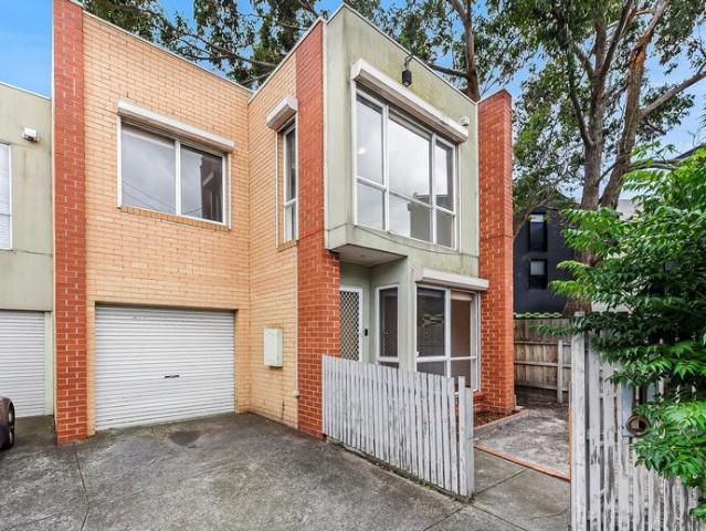 Townhouse for rent in Camerons Creek, Victoria