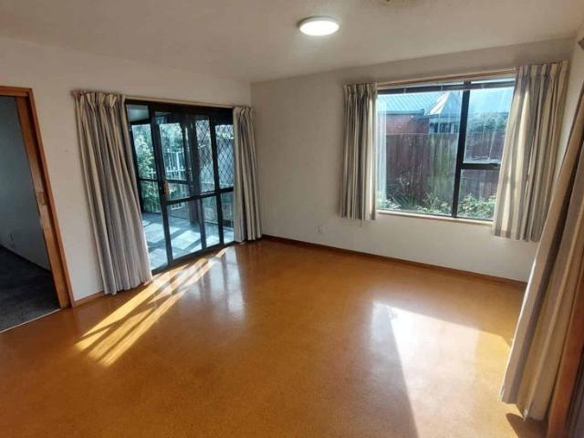 House for rent in Chaslands, Canterbury