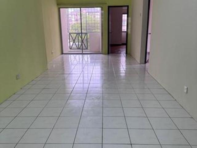 Apartment for sale in Shah Alam, Petaling