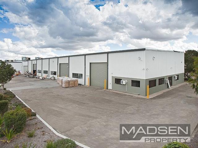 Warehouse for rent in Toombul, Queensland