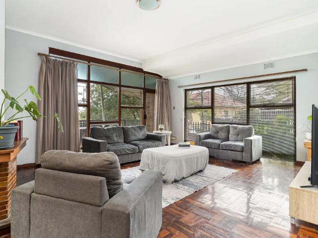 House for sale in Cape Town, Northern Suburbs
