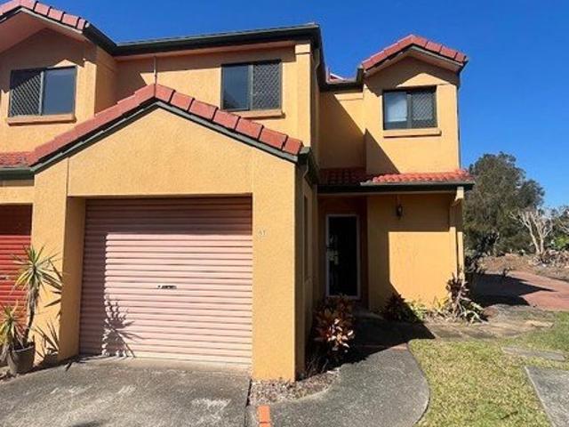 Townhouse for rent in Fernbrook, Queensland