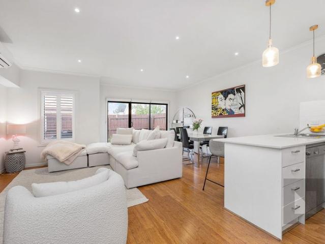 Townhouse for rent in Camerons Creek, Victoria