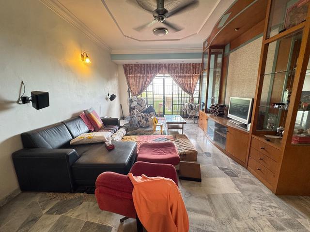 Apartment for sale in Seri Kembangan, Majlis Bandaraya Subang Jaya