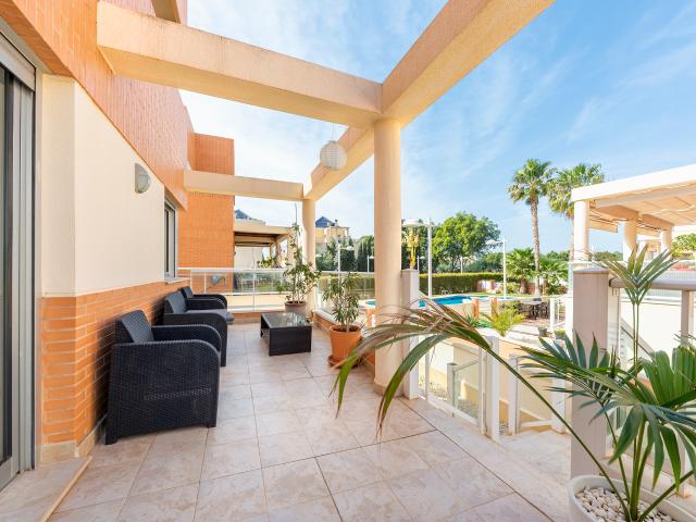 Casa en alquiler en Alicante