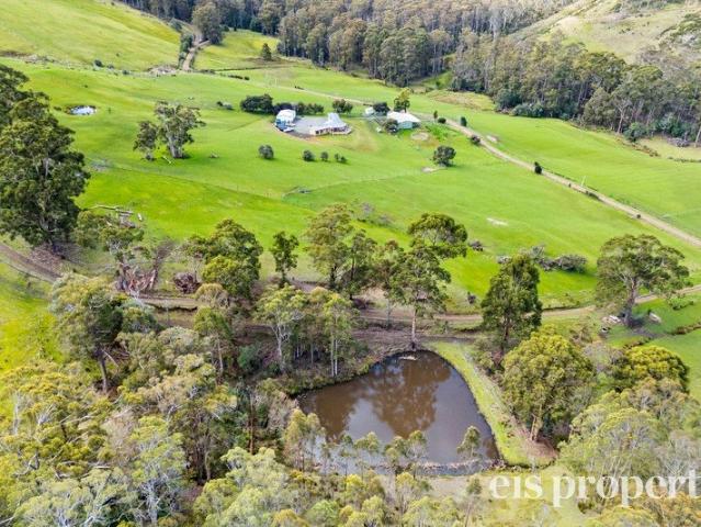 House for sale in Brooks Bay, Tasmania