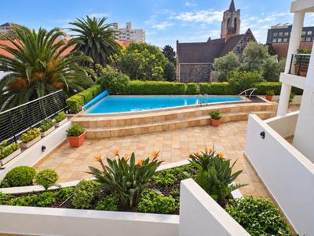 Apartment for sale in Cape Town, City of Cape Town
