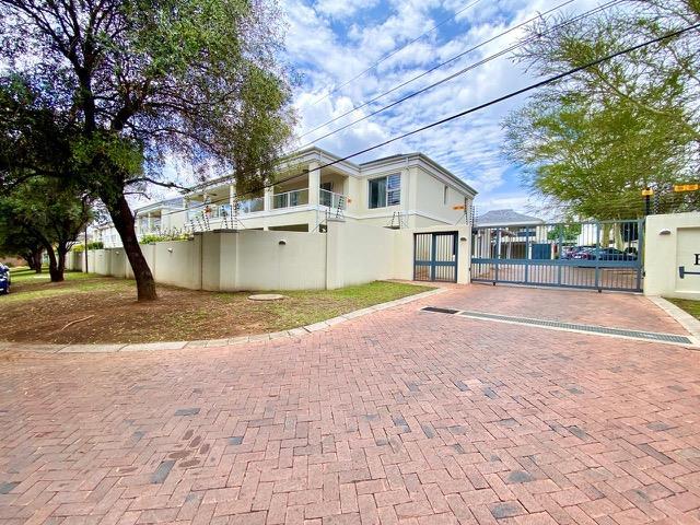 Apartment for rent in Lyme Park, Randburg