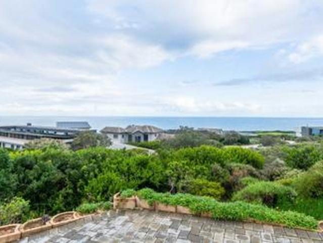 House for sale in Groot Brak Rivier, Western Cape