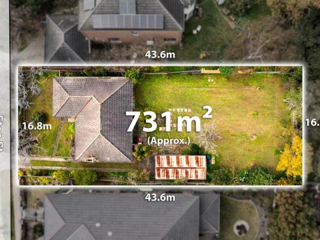 House for sale in Mount Waverley, Melbourne