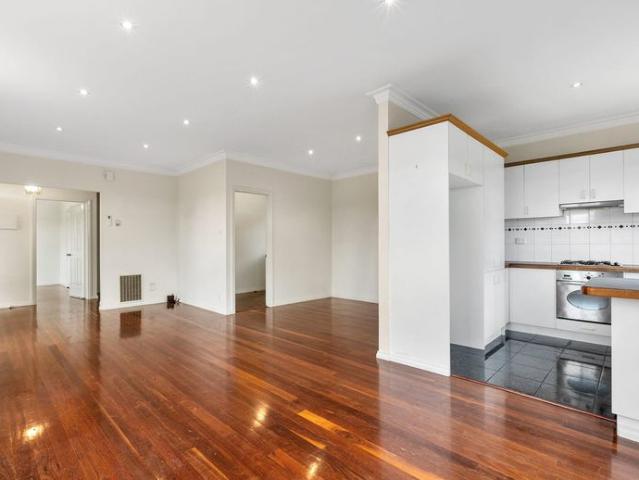 Apartment for rent in Burwood East, Melbourne