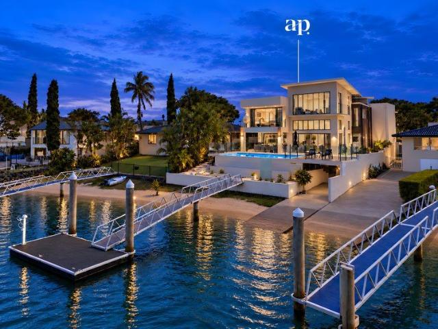 House for sale in Bundall, Gold Coast City