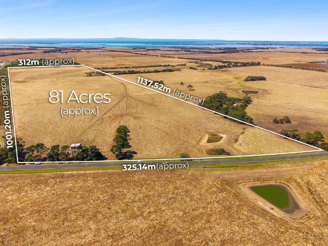 Cottage for sale in Drysdale, Victoria