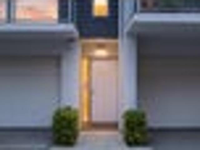 Townhouse for sale in Heathcote, Canterbury