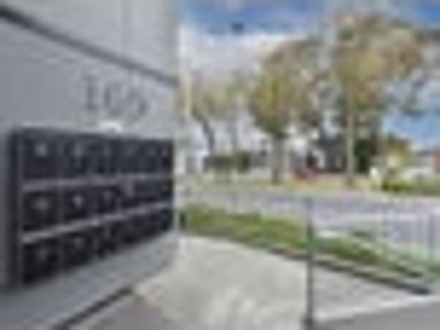 Apartment for sale in Heathcote, Canterbury