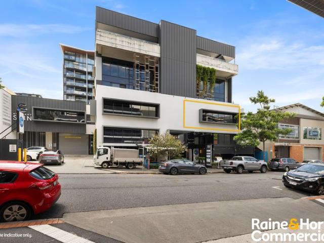 Office for sale in Toombul, Queensland