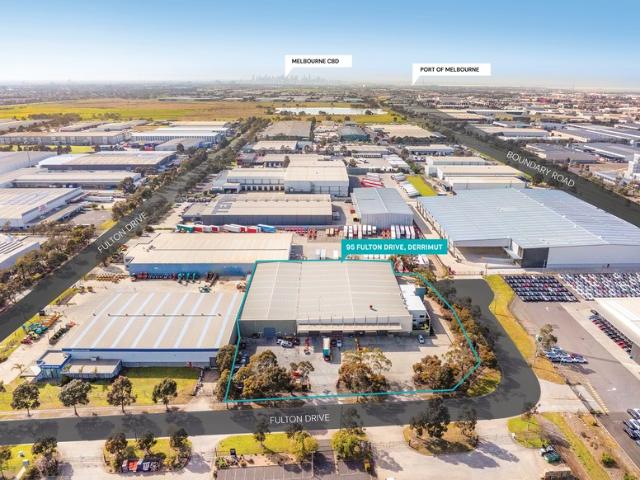 Warehouse for rent in Gilbertson's Industrial Estate, Melbourne