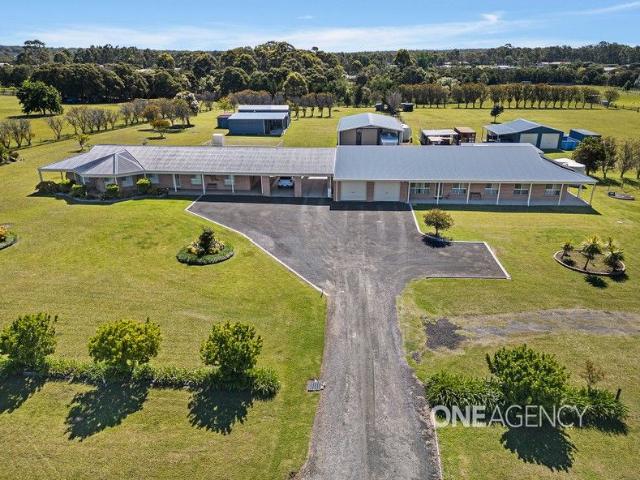 Cottage for sale in Nowra Hill, New South Wales