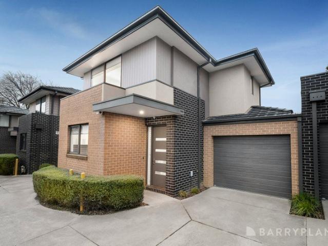 Townhouse for sale in Camerons Creek, Victoria