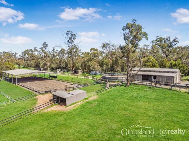 House for sale in Hill End, Victoria