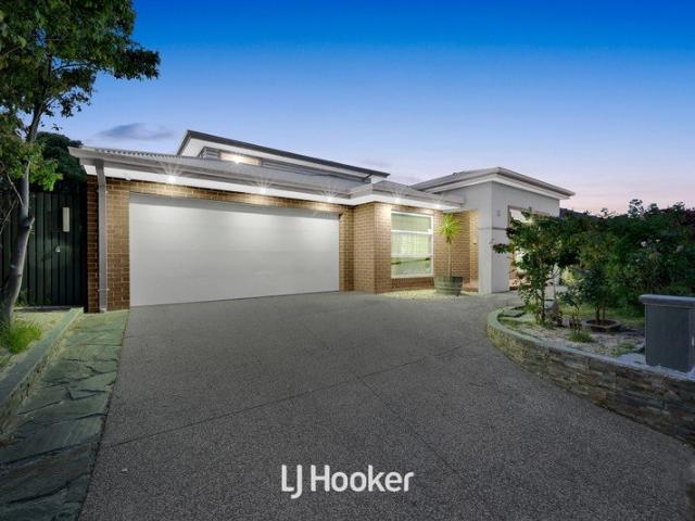 House for sale in Cranbourne North, Melbourne