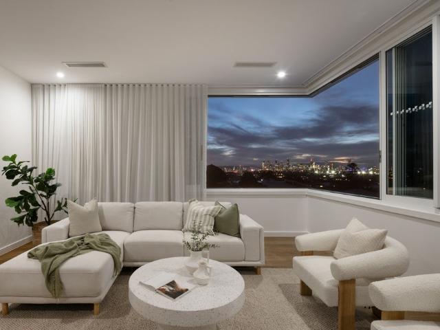 House for rent in Camp Hill, Greater Brisbane