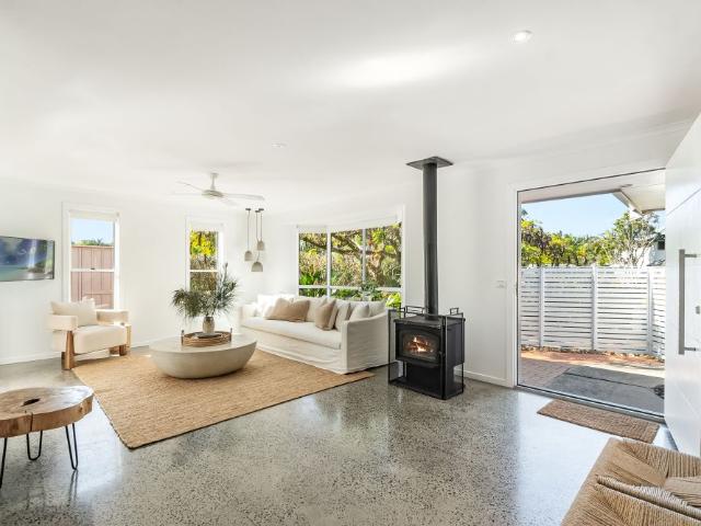 House for rent in Suffolk Park, New South Wales