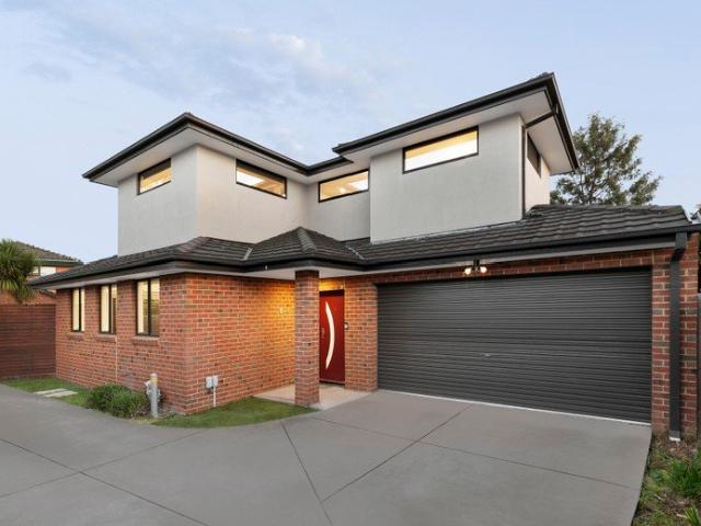 Townhouse for sale in Camerons Creek, Victoria