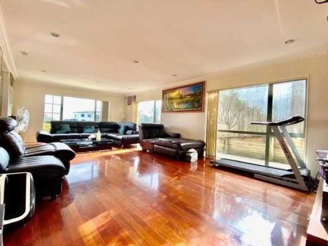 House for rent in Goodwood Heights, Manurewa