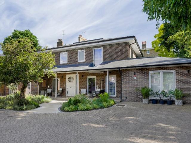 Apartment for rent in Maida Vale, Isle Of Man