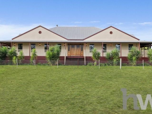 House for sale in Lovely Banks