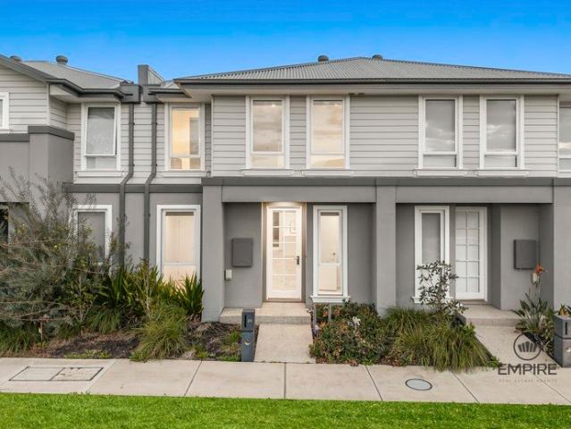 Townhouse for sale in Camerons Creek, Victoria