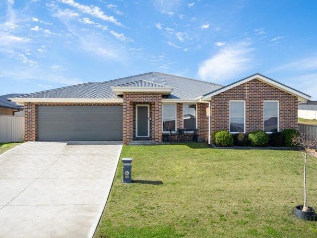 House for sale in Bathurst, New South Wales