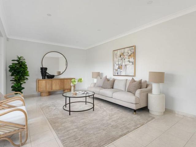 House for rent in Abbotsbury, Sydney