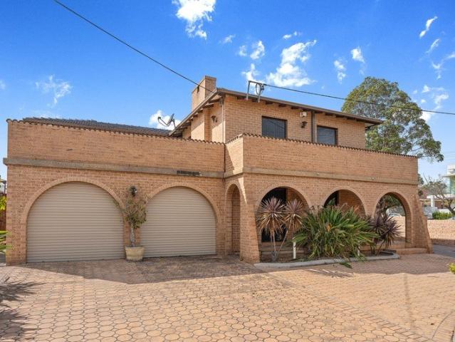 House for rent in Smithfield, Sydney