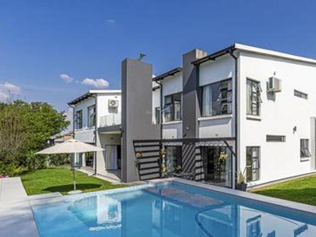 House for sale in Sandton, City of Johannesburg Metropolitan Municipality