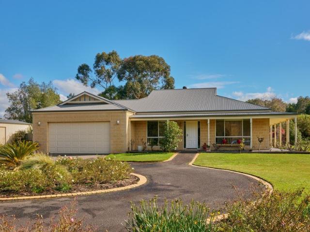 House for sale in Drouin, Victoria