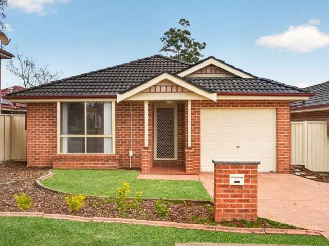 Villa for sale in Sydney, New South Wales