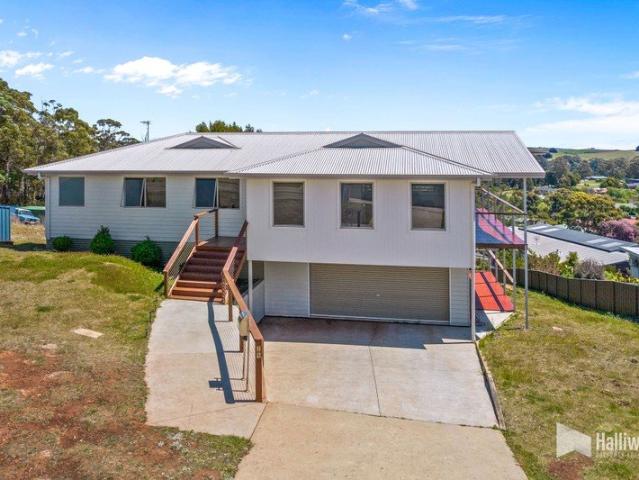House for rent in Stony Rise, Devonport