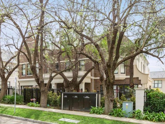 Apartment for sale in Camerons Creek, Victoria
