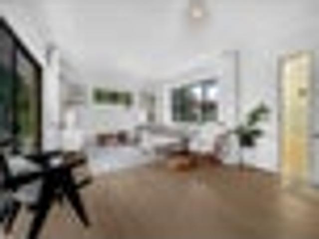 House for sale in Sunline Estate, Papakura