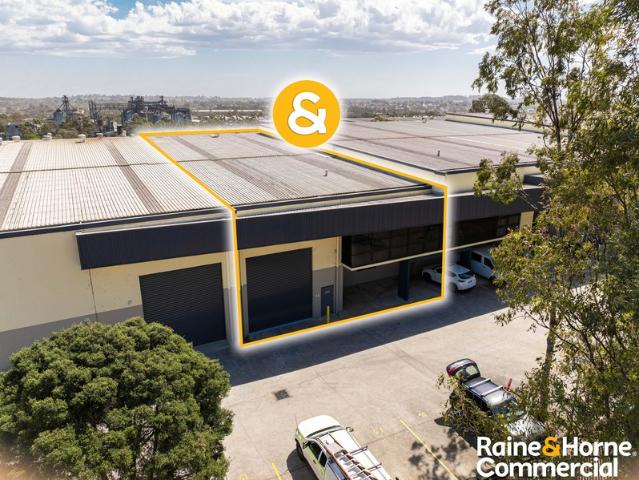 Warehouse for rent in Minto, Sydney